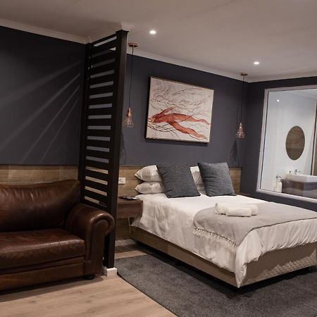 The Royal Bryanston Hotel Йоханесбург Екстериор снимка