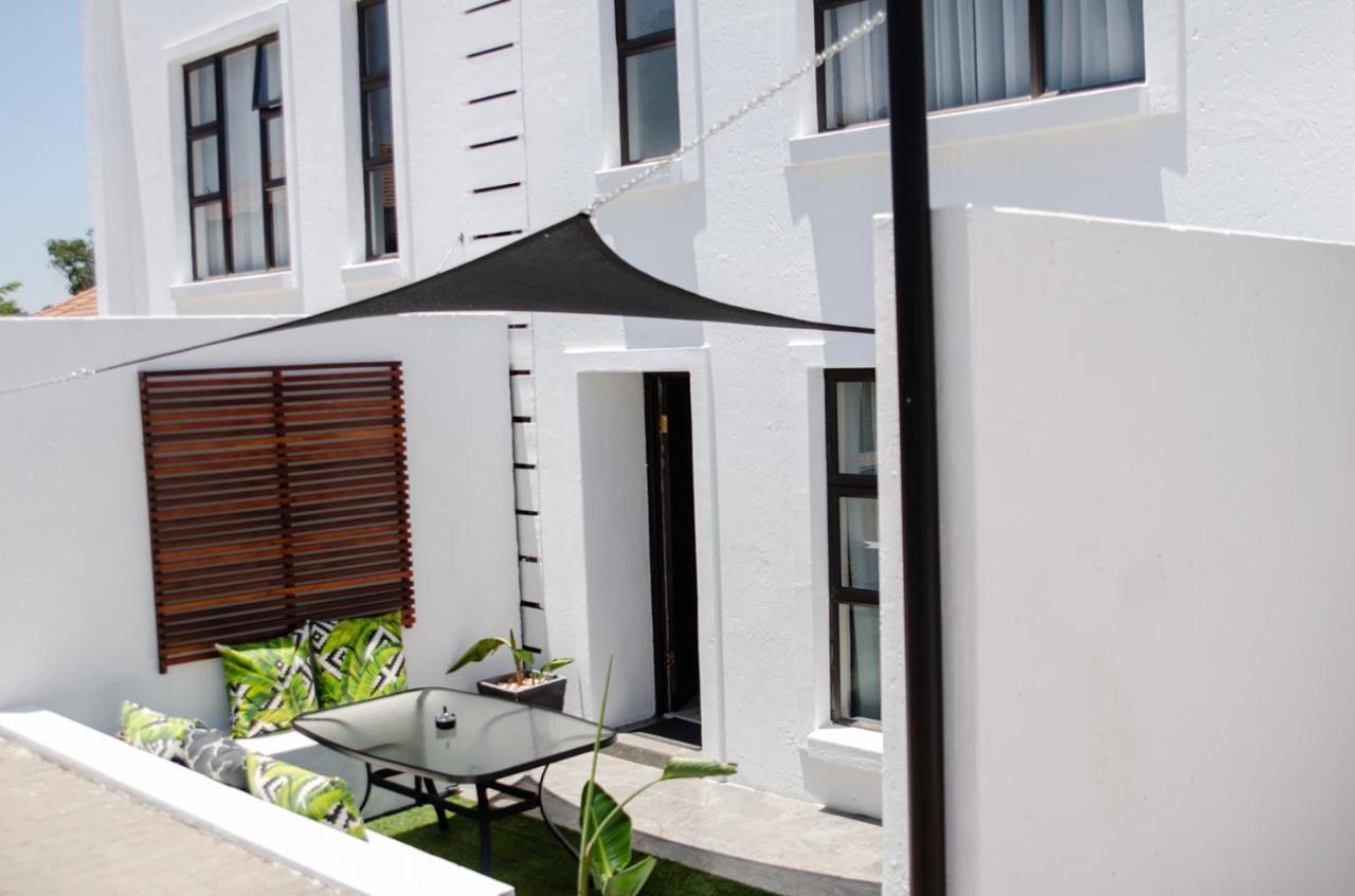 The Royal Bryanston Hotel Йоханесбург Екстериор снимка